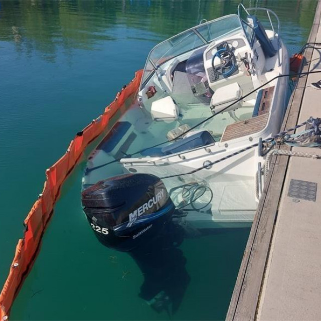 Potopljena bordica u Skradinu