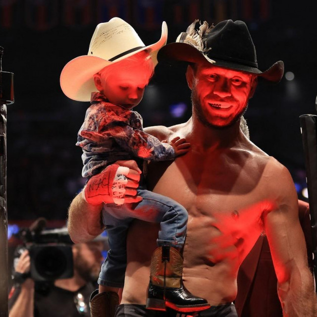 LAS VEGAS, NEVADA - JULY 02: Donald Cerrone exits the octagon after announcing his retirement following his welterweight bout against Jim Miller during UFC 276 at T-Mobile Arena on July 02, 2022 in Las Vegas, Nevada. Jim Miller won via a second round submission. Carmen Mandato,Image: 704682285, License: Rights-managed, Restrictions:, Model Release: no, Credit line: Carmen Mandato/Getty images/Profimedia
