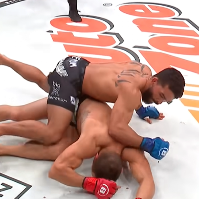 Patricio ‘‘Pitbull‘‘ Freire (gornji) vs. Michael Chandler