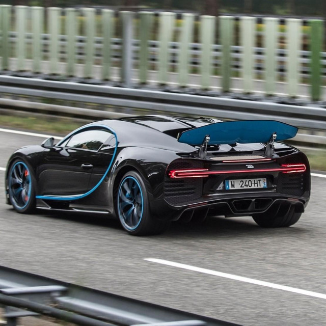 Bugatti Chiron (ilustracija)