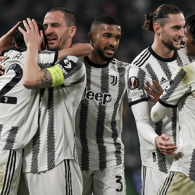 Bonucci sa suigračima