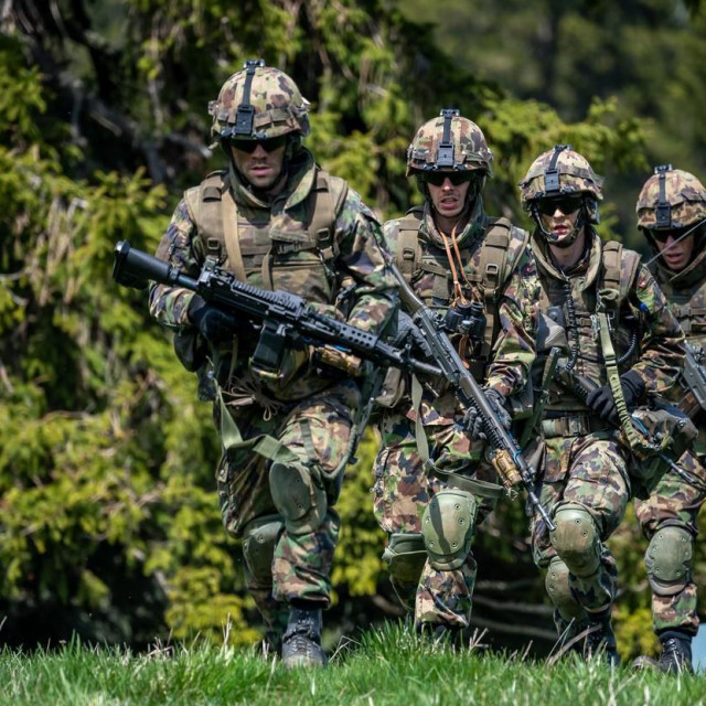 Švicarski vojnici (arhivska fotografija)