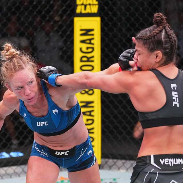 Holly Holm vs. Mayra Bueno Silva
