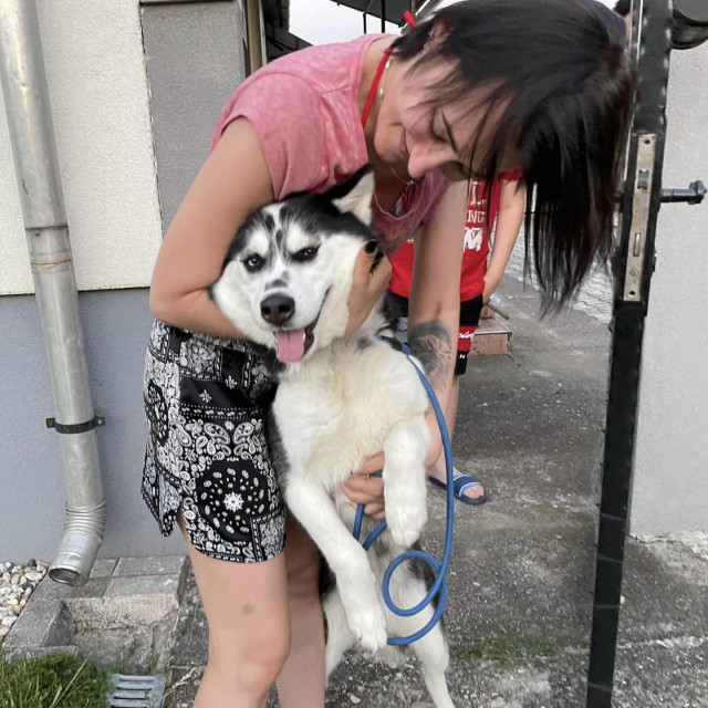 Ponovni susret Maye i njezine vlasnice u Mađarskoj