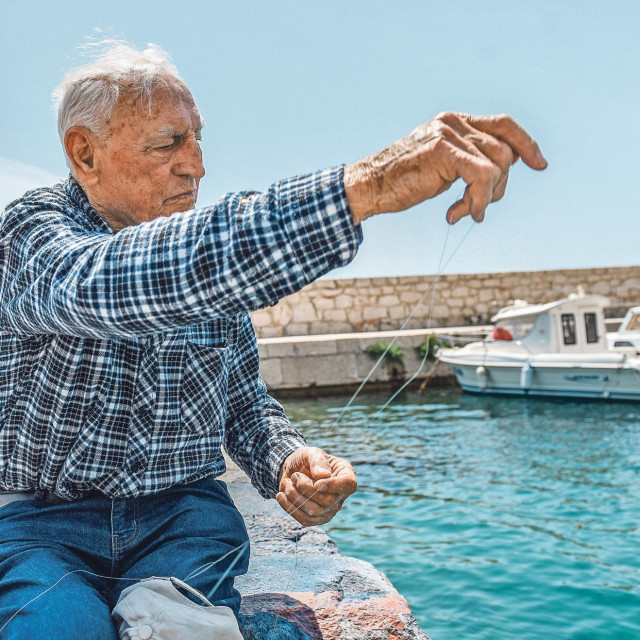 Antuna smo fotografirali na istome mjestu gdje je počeo loviti ribu prije točno 80 godina
