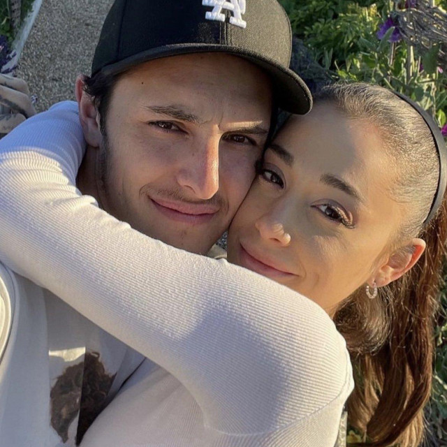 Ariana Grande i Dalton Gomez