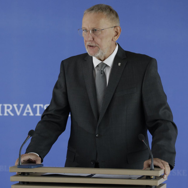 Davor Božinović