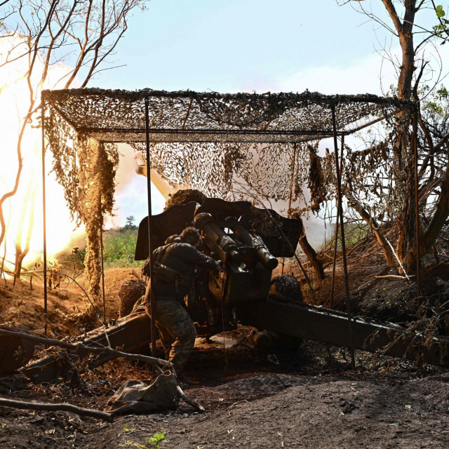 Ukrajina je više puta rekla da će njihova upotreba kasetnih bombi biti ograničena na bojno polje