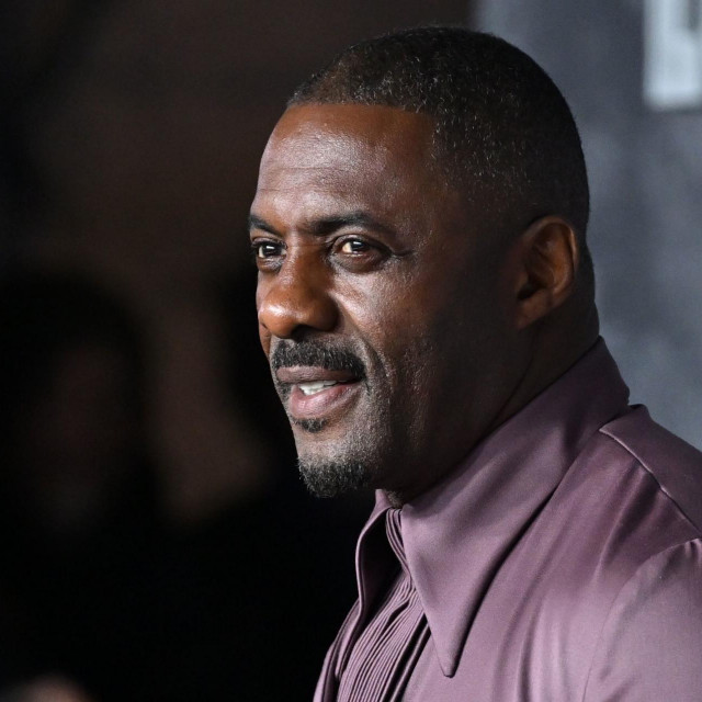 Idris Elba umalo je upucan ispred kluba