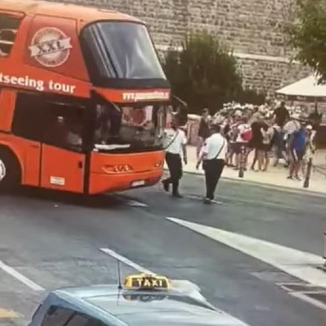 Prometni redar umalo je pregažen u Dubrovniku