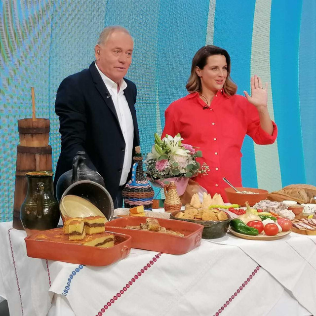 Omiljena voditeljica odlazi na porodiljni dopust