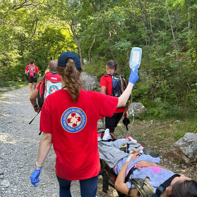 HGSS je pomogao poroditi ženu u NP Paklenica