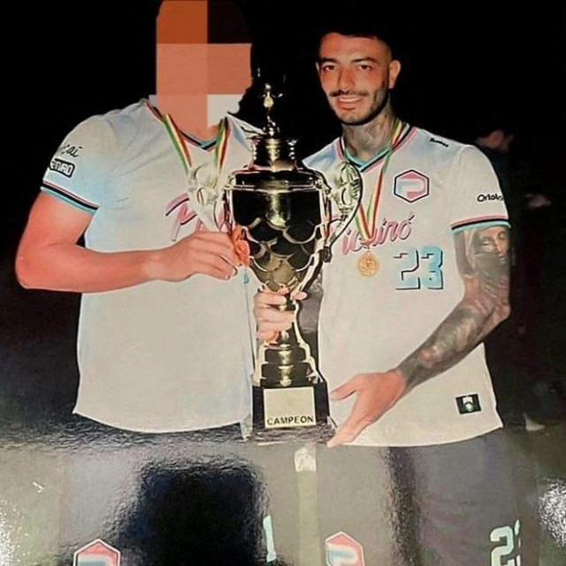 Sebastian Marset (R)