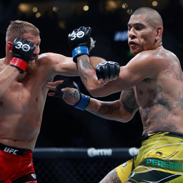Jul 29, 2023; Salt Lake City, Utah, USA; Jan Blachowicz (red gloves) fights Alex Pereira (blue gloves) during UFC 291 at Delta Center.,Image: 793002967, License: Rights-managed, Restrictions: *** World Rights ***, Model Release: no, Credit line: USA TODAY Network/ddp USA/Profimedia