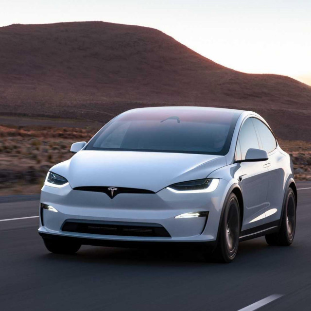 2023. Tesla Model X