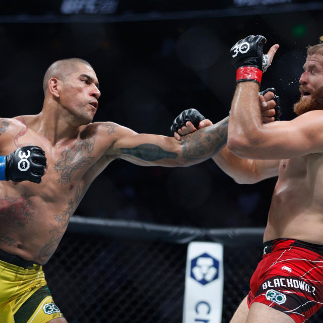 Jan Blachowicz vs. Alex Pereira 