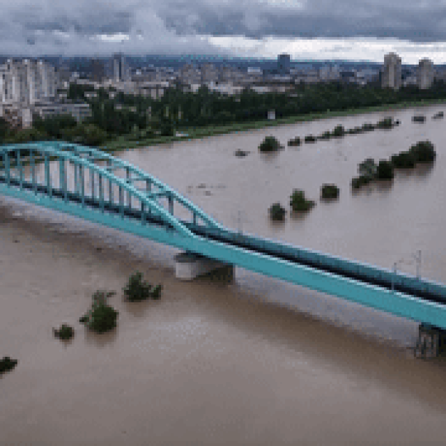 Nabujala Sava kod Zagreba