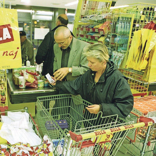 Dolazila je na posao sat ranije te ostajala i sat kasnije, a to poslodavac nije nigdje evidentirao, niti joj dodatno platio