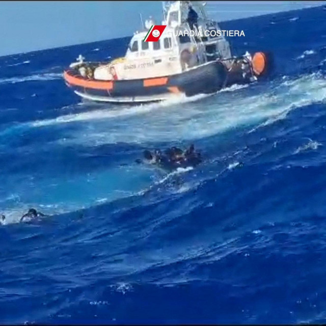 Migranti koji su stigli na talijanski otok Lampedusu 6. kolovoza