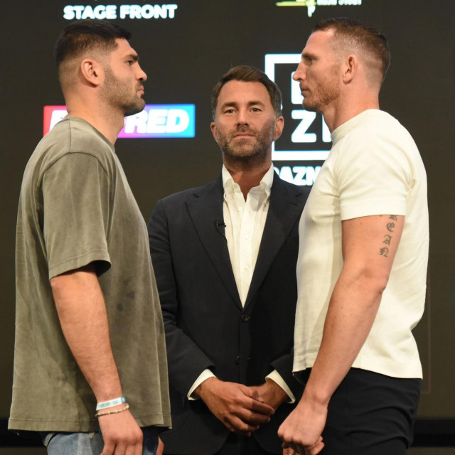 Filip Hrgović, Eddie Hearn i Demsey McKean 