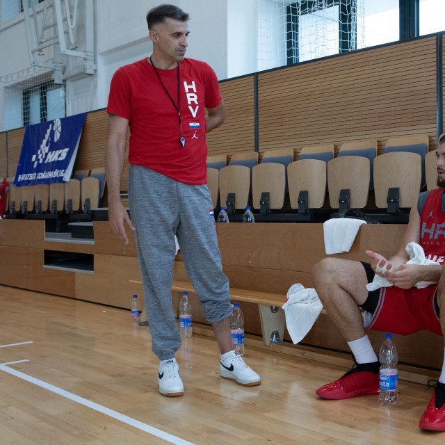 Izbornik Josip Sesar i Ivca Zubac, koji bi trebao biti jedan od nositelja reprezentacije