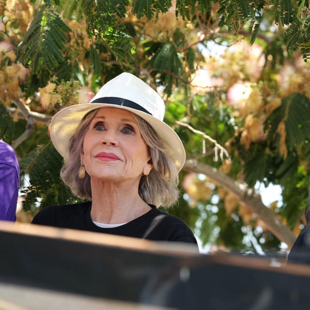 Jane Fonda
 