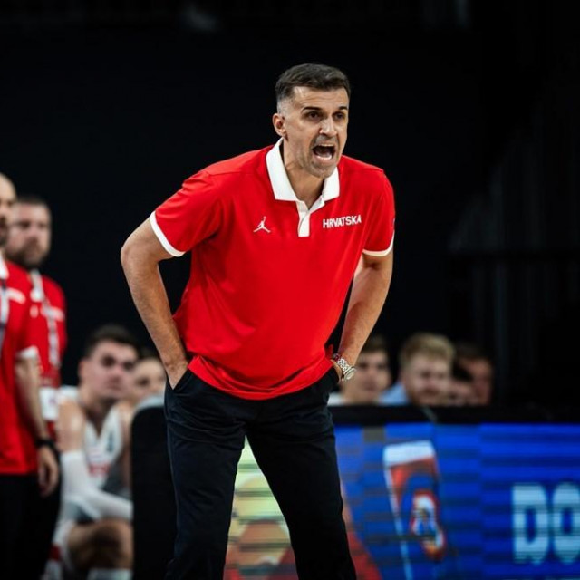 Josip Sesar sa suradnicima