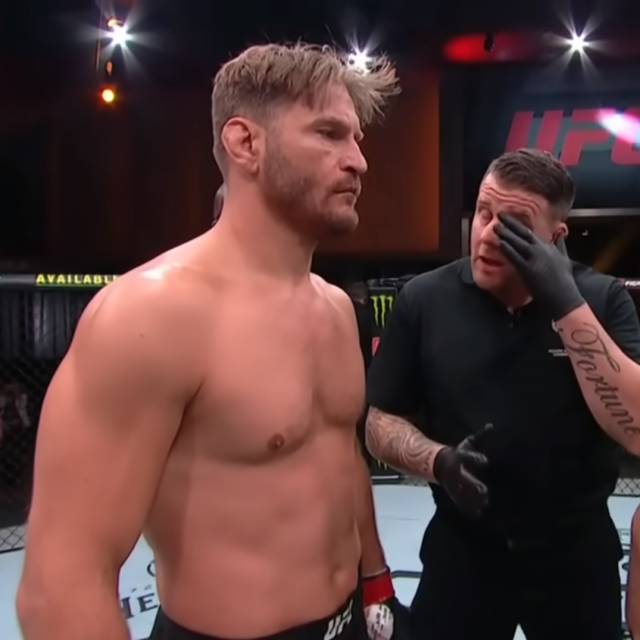 Stipe Miočić (lijevo) i Daniel Cormier (desno)
