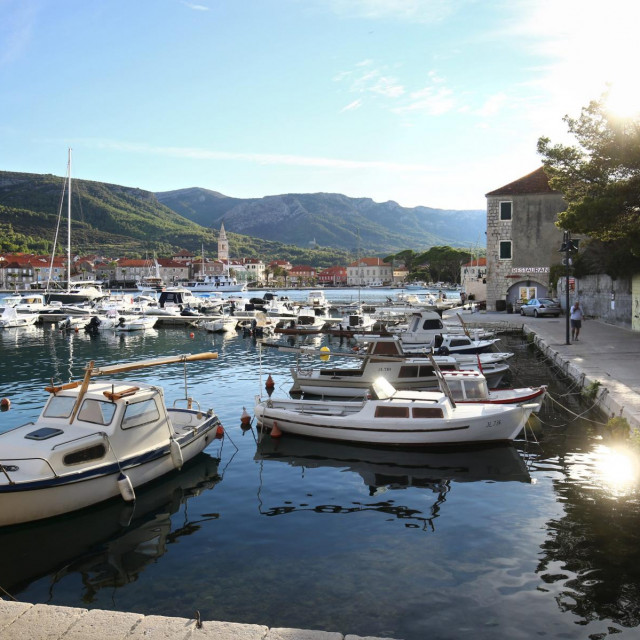 Panorama Jelse na otoku Hvaru
 