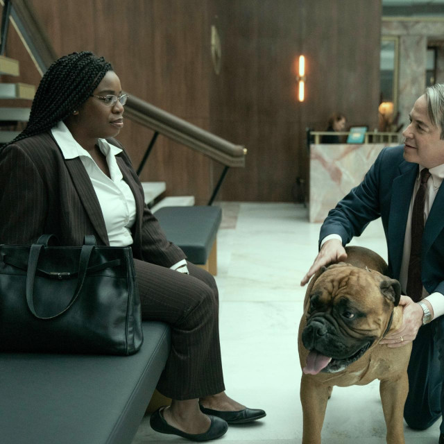 Uzo Aduba i Matthew Broderick u sceni iz serije ”Painkiller”