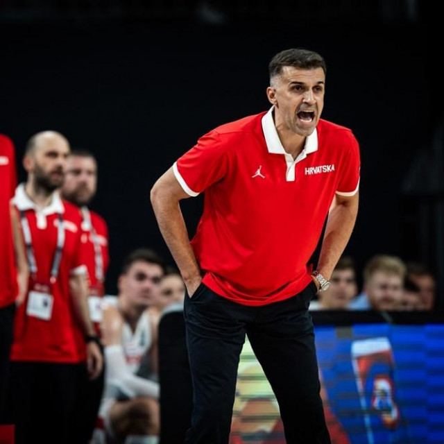 Josip Sesar sa suradnicima