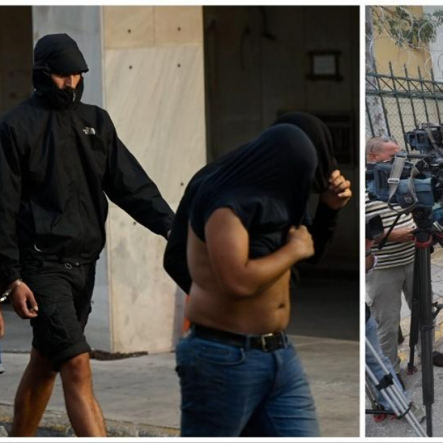 Bad Blue Boysi u Grčkoj, situacija ispred Gradske sudnice