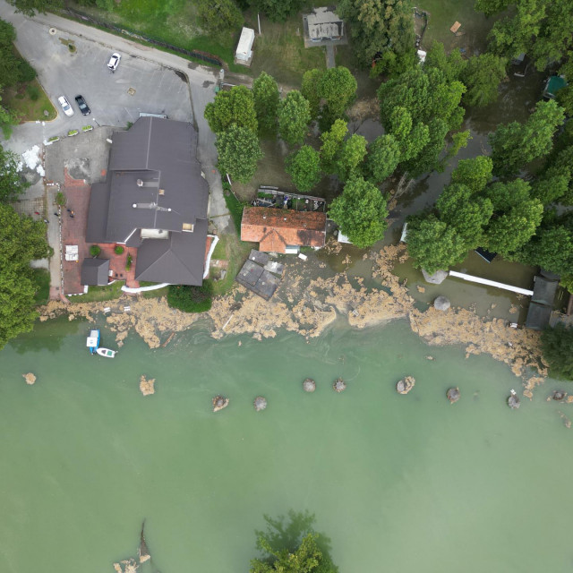 Posljedice koje su ostale nakon sto je Drava poplavila Šodericu