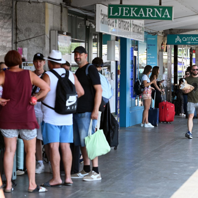 Konzum na Autobusnom kolodvoru Zagreb