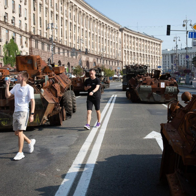 Uništeni ruski tenkovi u Kijevu