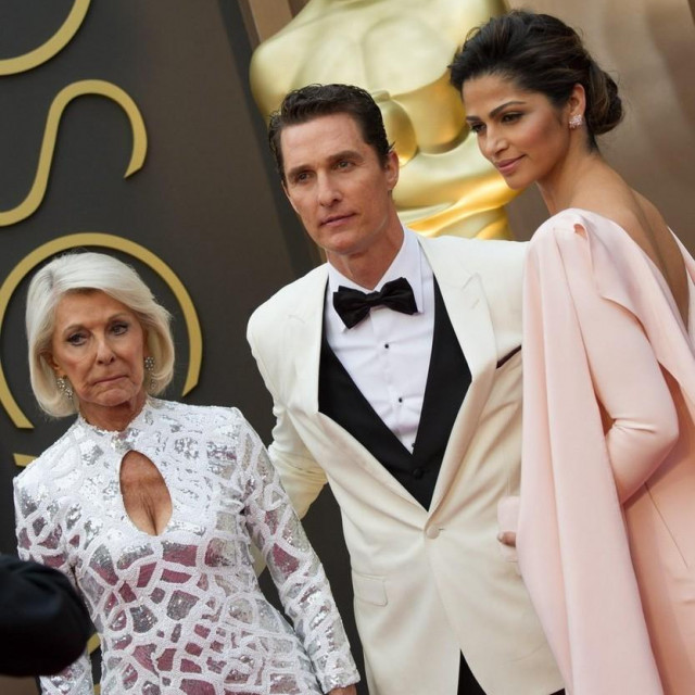 Mary McCabe, Matthew McConaughey i Camila Alves, Oscari 2014.