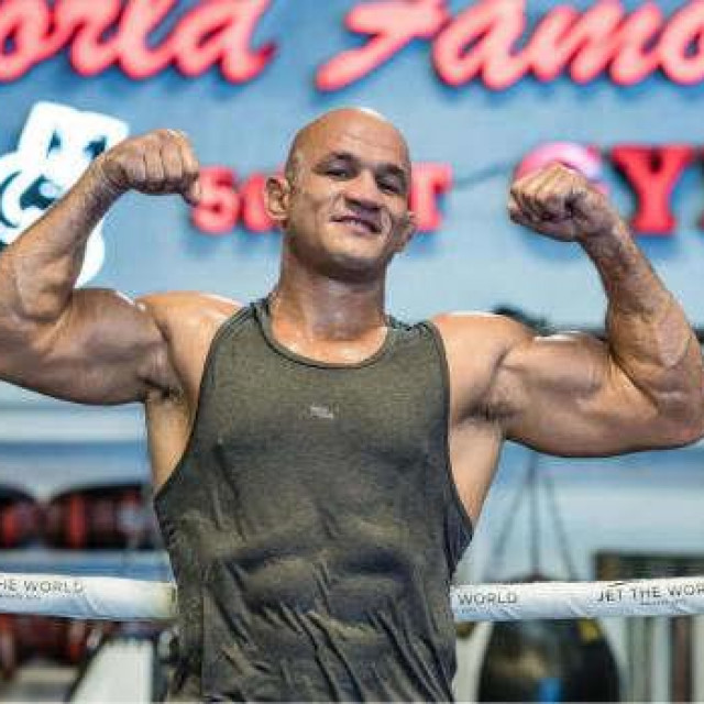 Junior Dos Santos