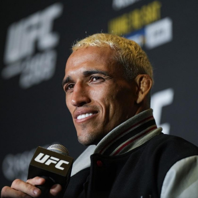 Charles Oliveira