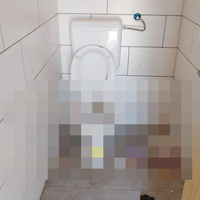 WC na plaži Tatinje