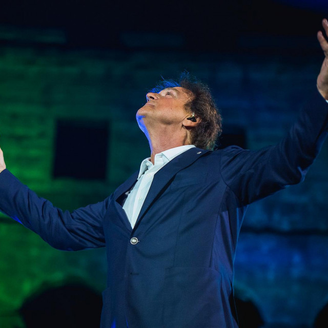 Zdravko Čolić nastupio u Puli