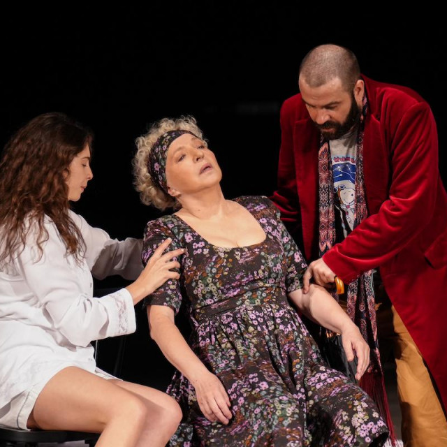 Predstava (Pra)Faust