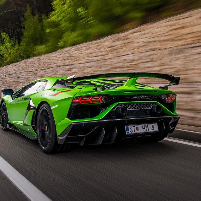 Lamborghini Aventador SVJ