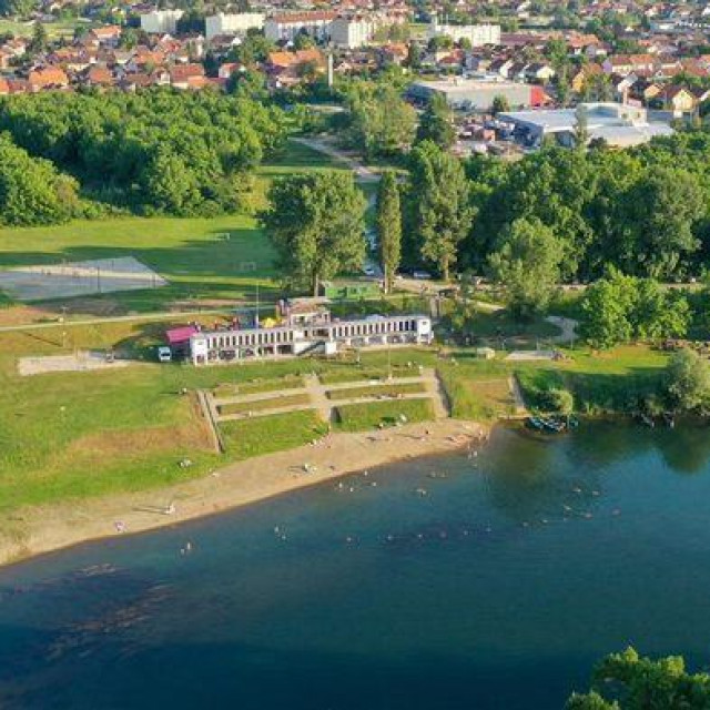 Gradsko kupalište Petrinja