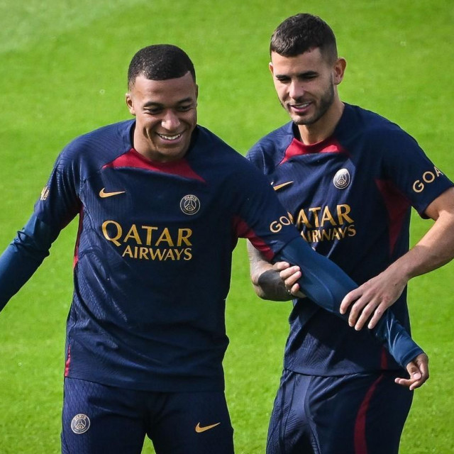 Kylian Mbappe i Lucas Hernandez