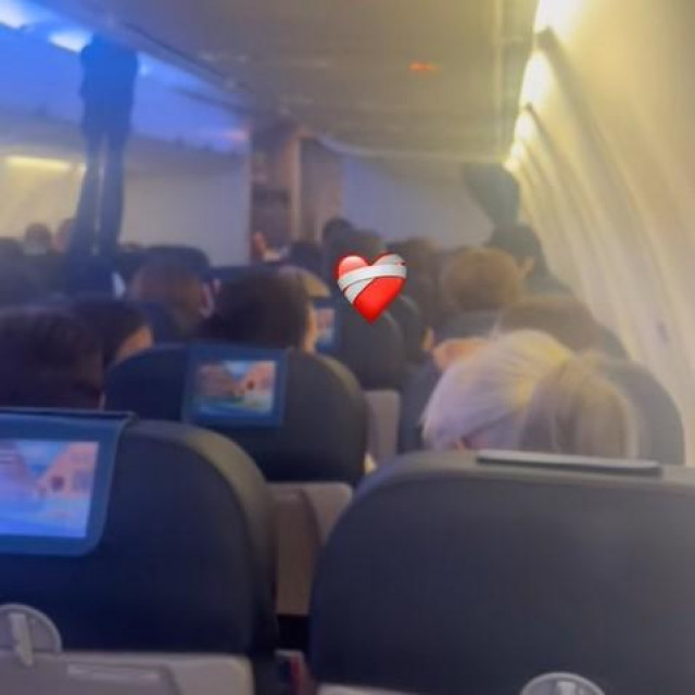 Snimka iz aviona za vrijeme turbulencija