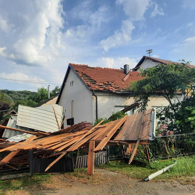 Posljedice oluje u Orahovici