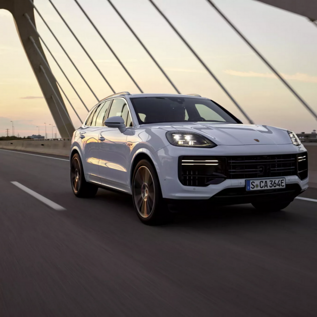 2024. Porsche Cayenne Turbo E-Hybrid