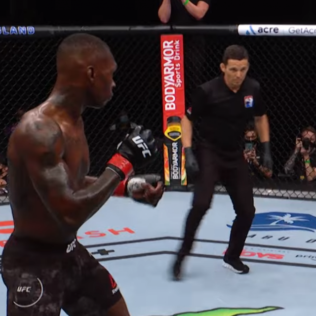 Israel Adesanya (lijevo) i Paulo Costa (desno)
