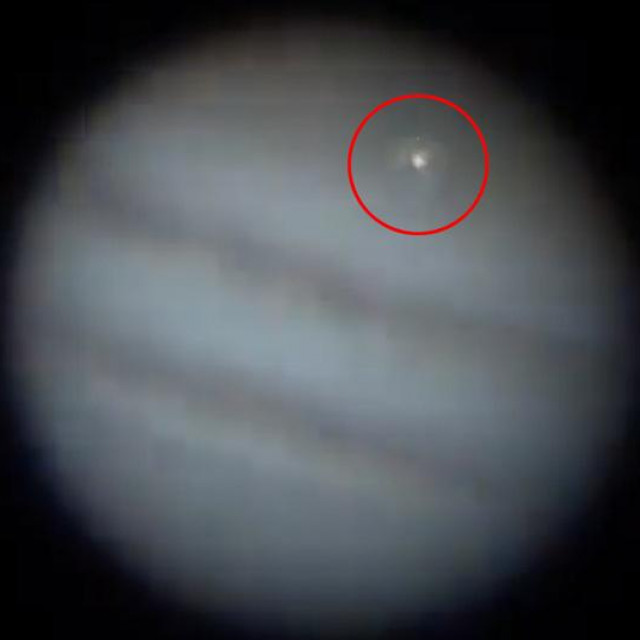 Udar u Jupiter