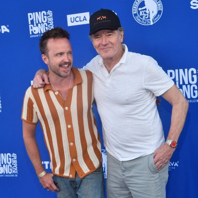 Glumci Aaron Paul i Bryan Cranston iz serije Breaking Bad
